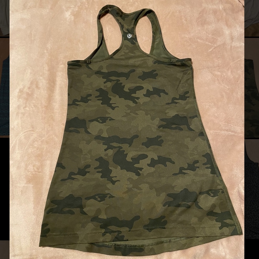 💚Lululemon Racerback Tank Top💚 - Picture 2 of 2
